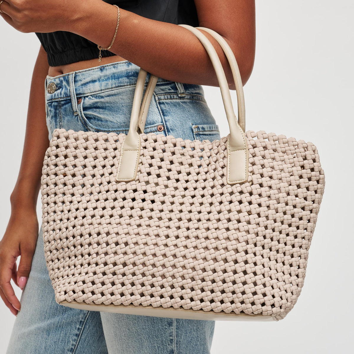 Woman wearing Nude Sol and Selene Solstice - Medium Tote 841764109949 View 4 | Nude