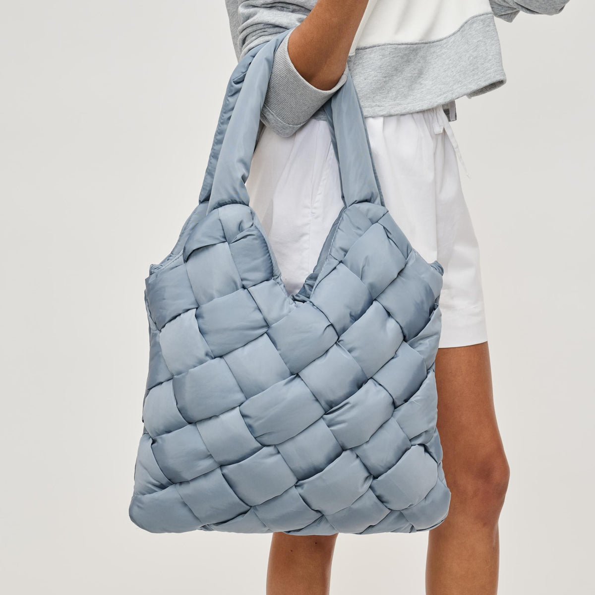 Woman wearing Slate Sky Sol and Selene Illumine Tote 841764111942 View 2 | Slate Sky