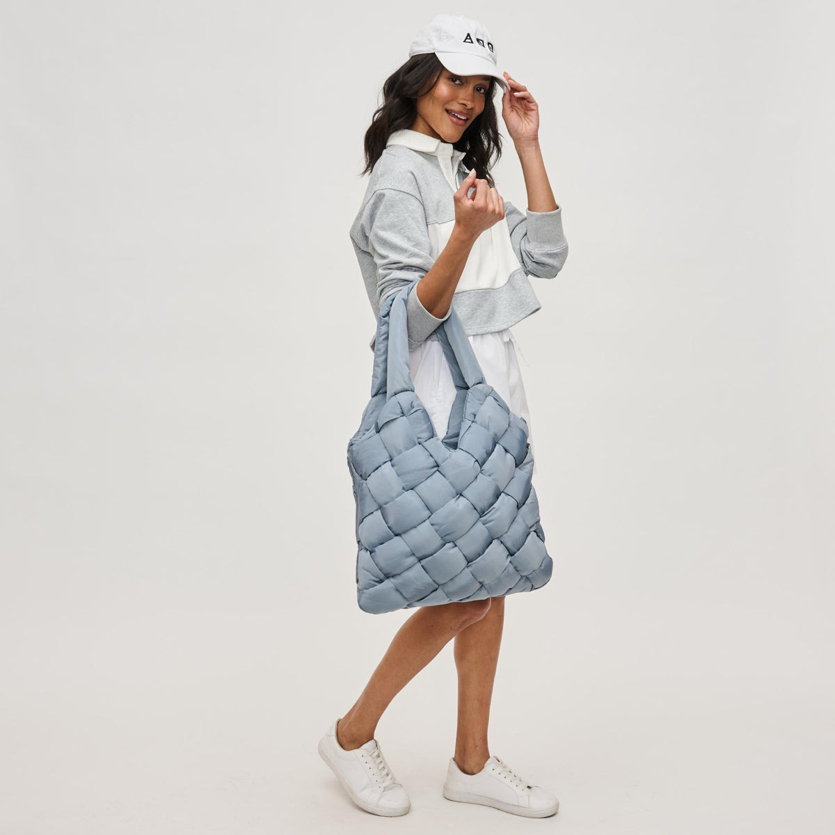 Woman wearing Slate Sky Sol and Selene Illumine Tote 841764111942 View 3 | Slate Sky