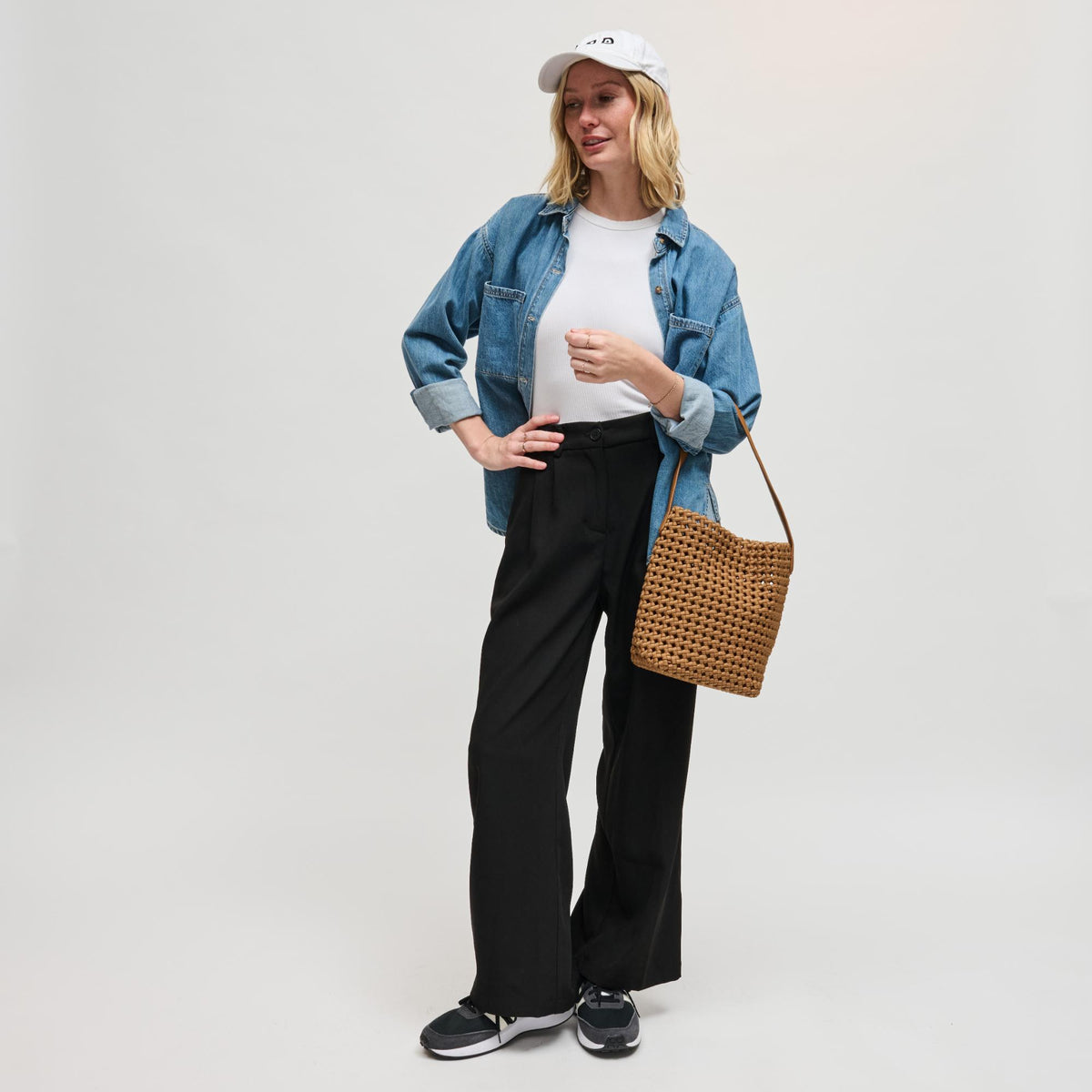 Woman wearing Sand Sol and Selene Gaia Shoulder Bag 841764112833 View 4 | Sand