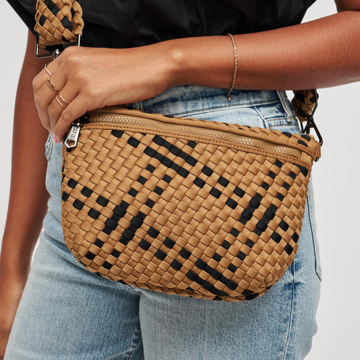 Woman wearing Sand Black Sol and Selene Ethereal - Woven Neoprene Crossbody 841764111966 View 4 | Sand Black