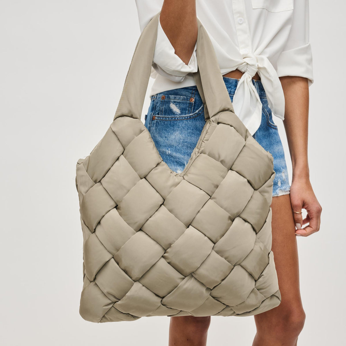 Woman wearing Desert Sage Sol and Selene Illumine Tote 841764111928 View 1 | Desert Sage