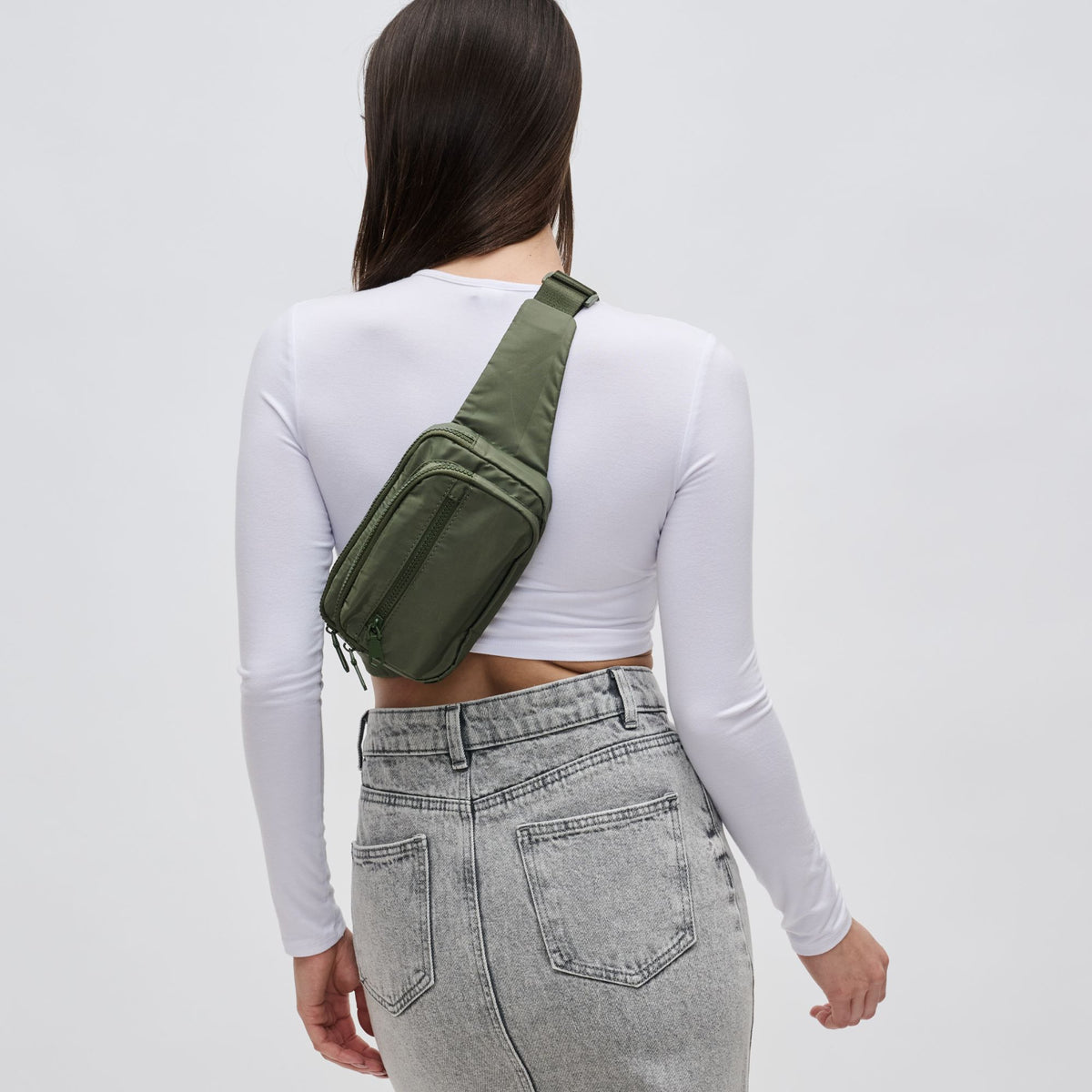 Woman wearing Olive Sol and Selene Hip Hugger Belt Bag 841764108270 View 2 | Olive